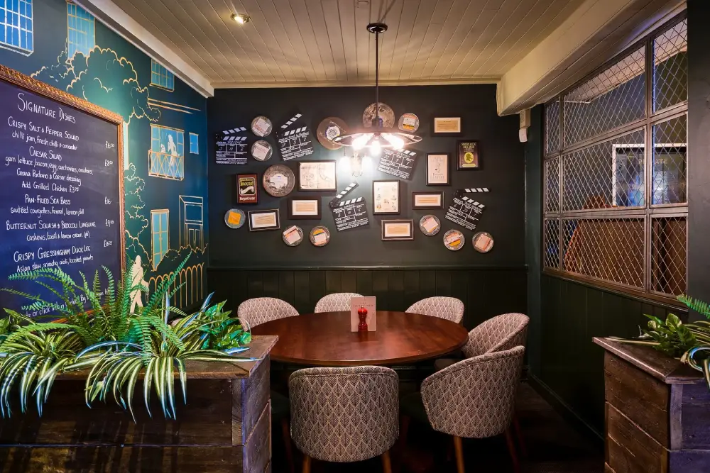 Classic Pub Evening, South Kensington, Kensington and Chelsea, London, UK