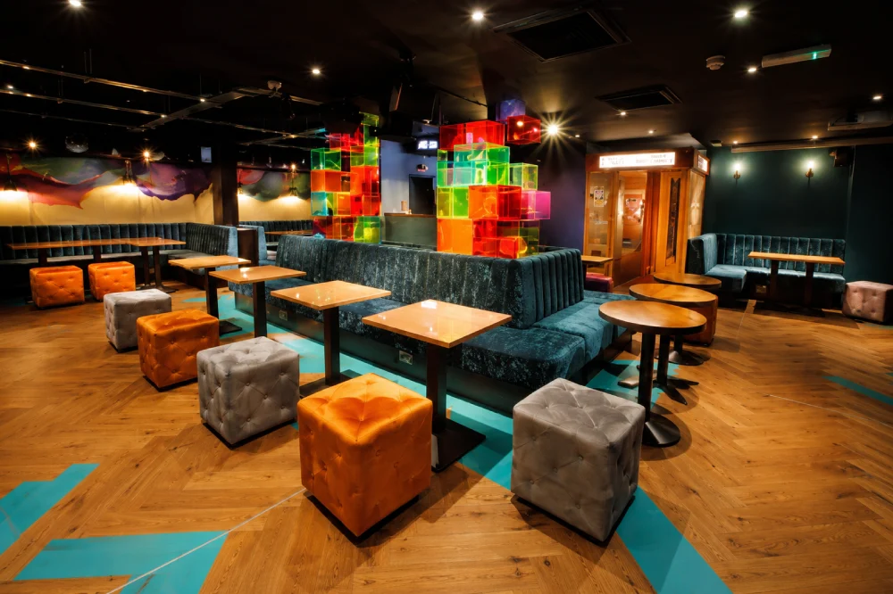 Sing Star, Blackfriars, City, London, UK