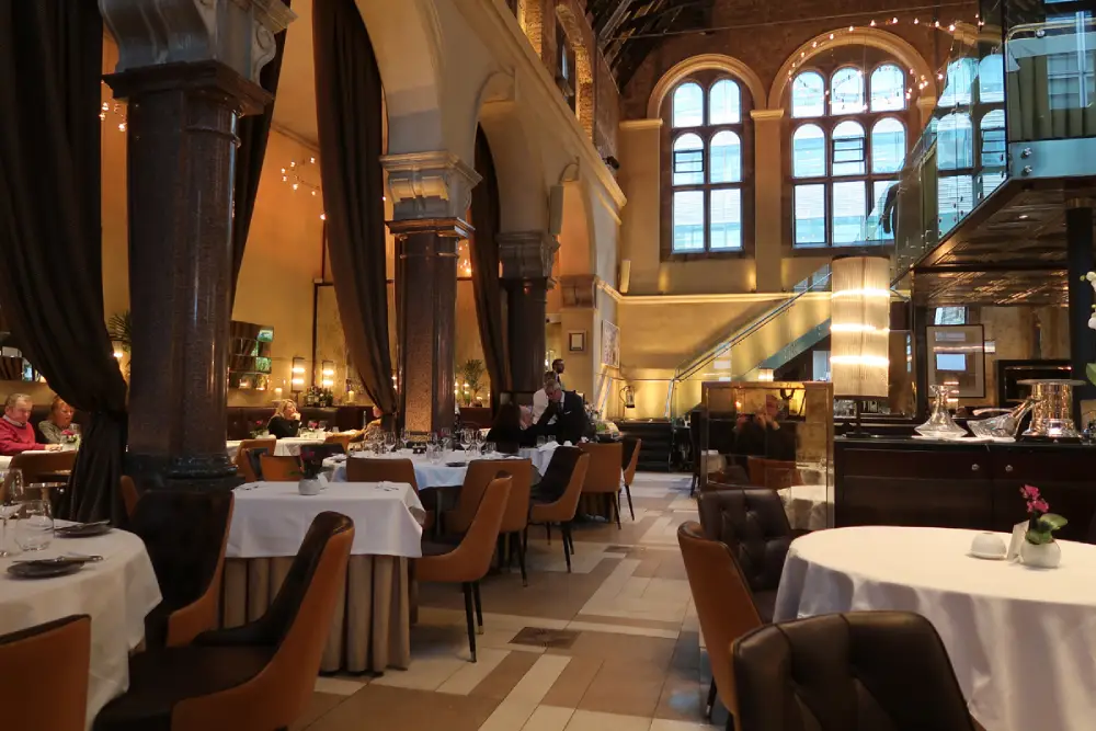 Elegant Dining, Spitalfields, Tower Hamlets, London, UK