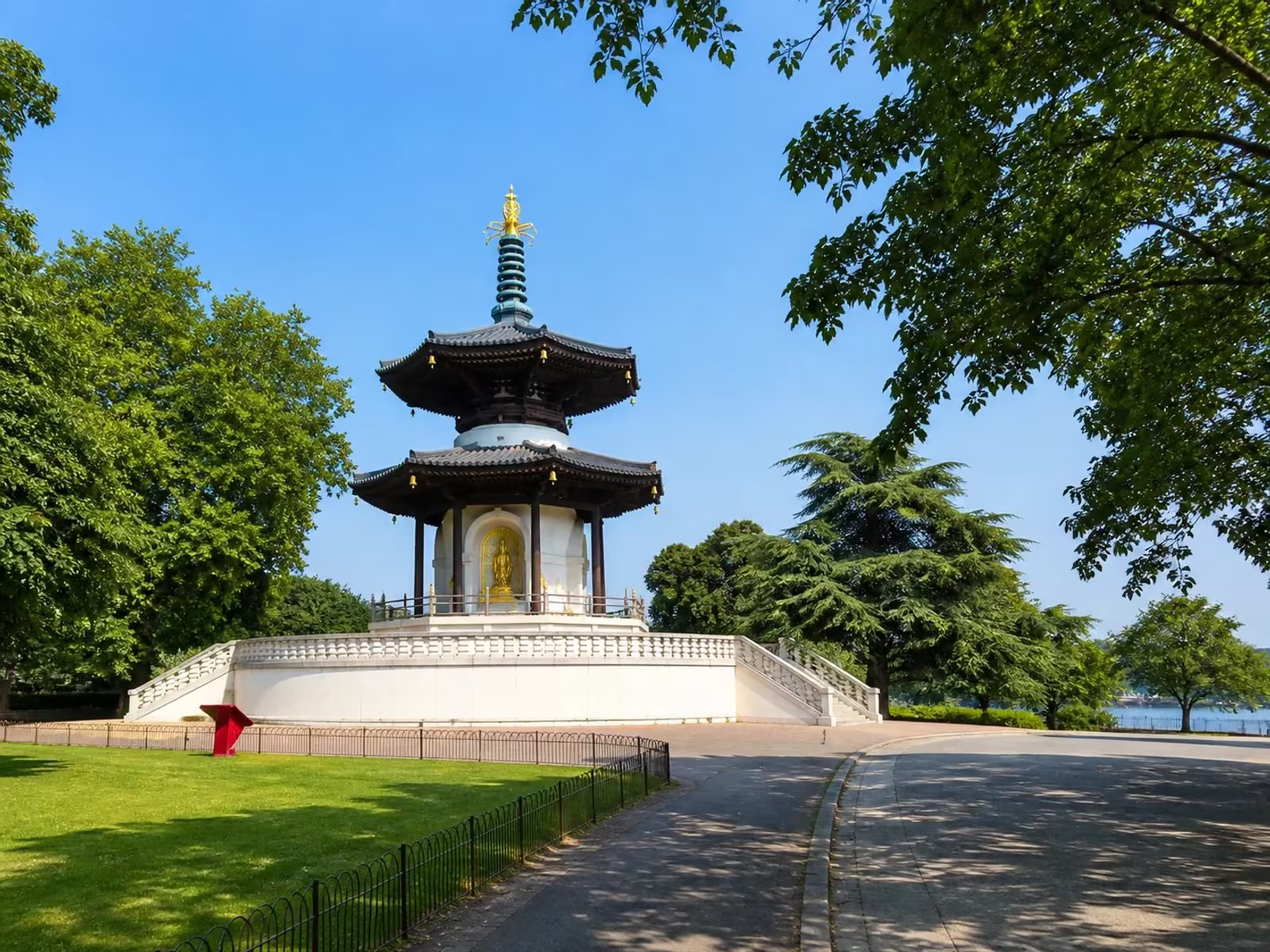 Battersea kids birthday party — soft play, park adventures, creative parties, karting and family restaurants