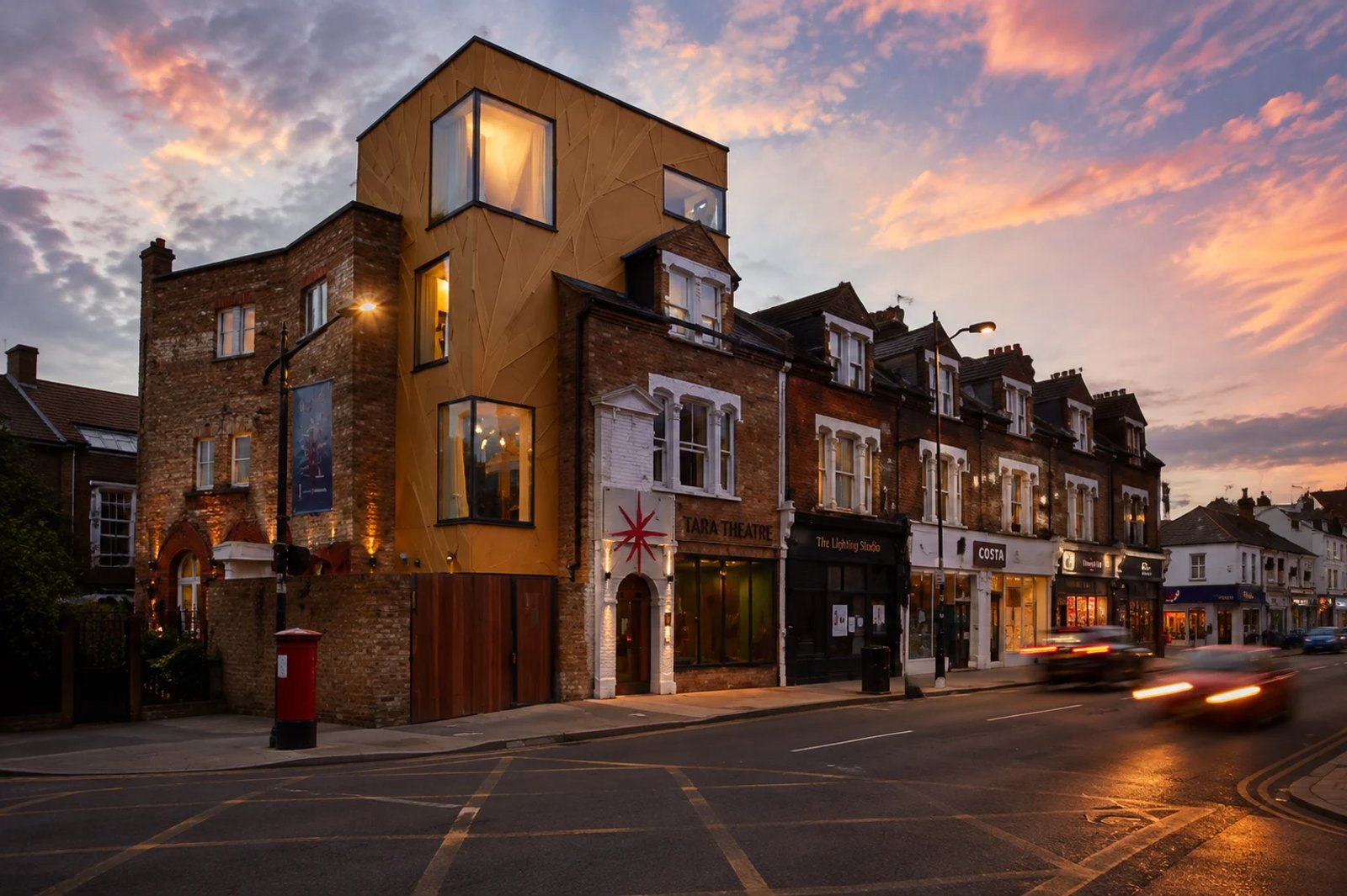 Earlsfield kids birthday party — active play, creative workshops, VR, bowling and younger-child venues