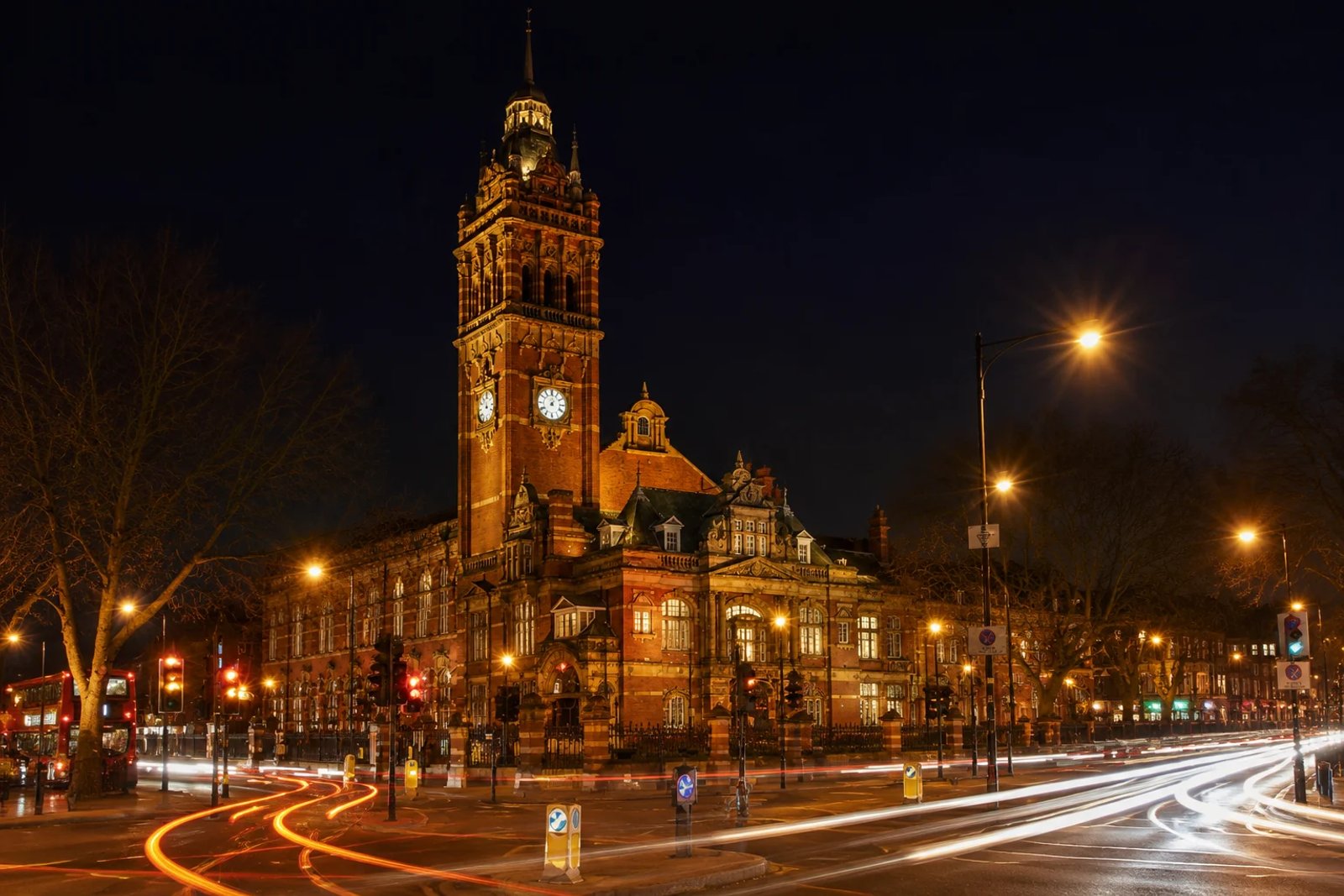 Kids birthday party in East Ham — active play, restaurants and family party rooms